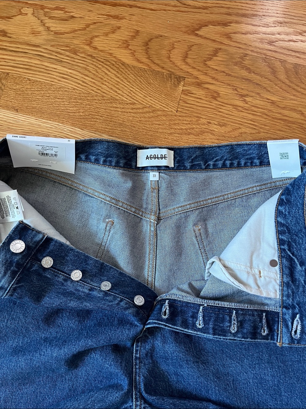 Agolde Dame Short High Rise Baggy Size 33 NWT - Picture 8 of 12